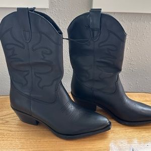 Steve Madden Ladies Western Cowboy Black Leather Boot Style #20LB03S1
